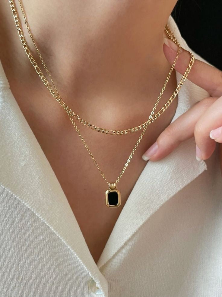 Noir Essence Necklace